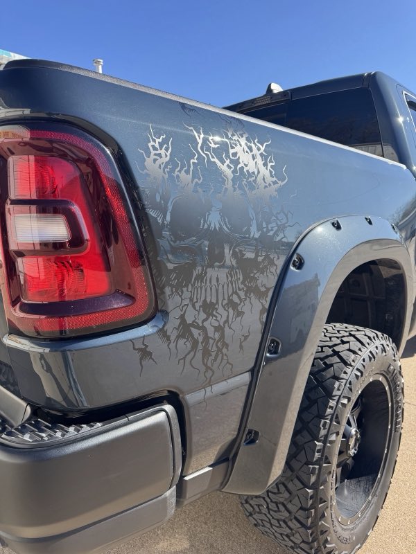 Kelly's Trim Shop custom vehicle graphics work photo